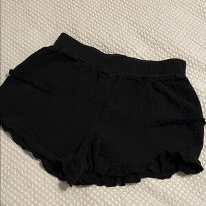 Umgee Women's Black High Waist Ruffle Shorts